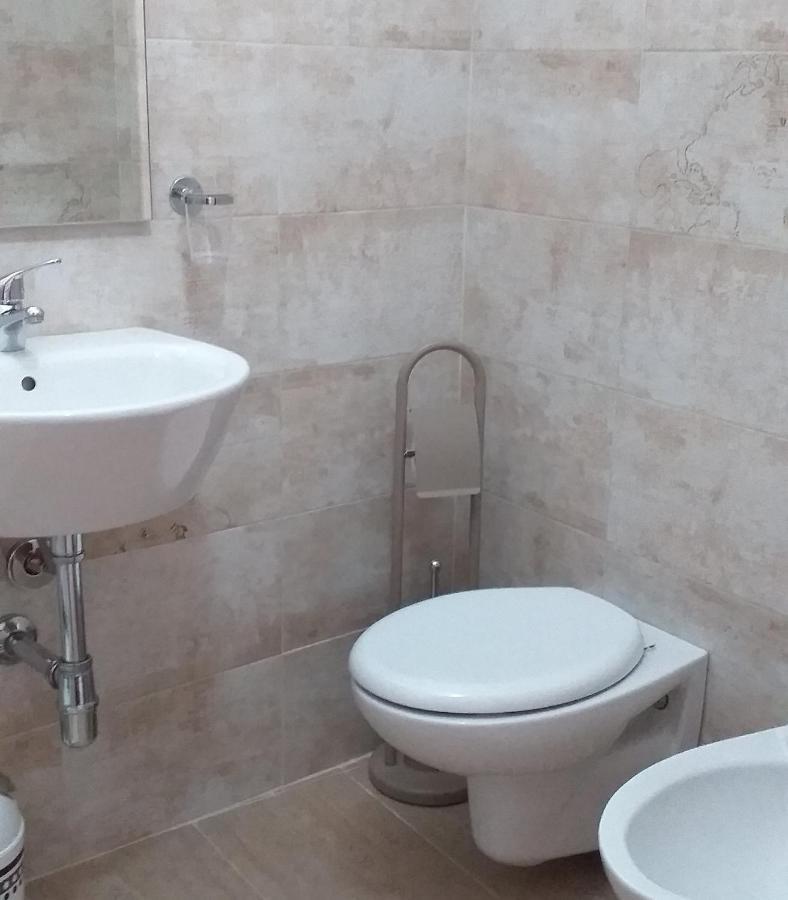 Il Vecchio Ginepro Bed & Breakfast Capoterra Bagian luar foto