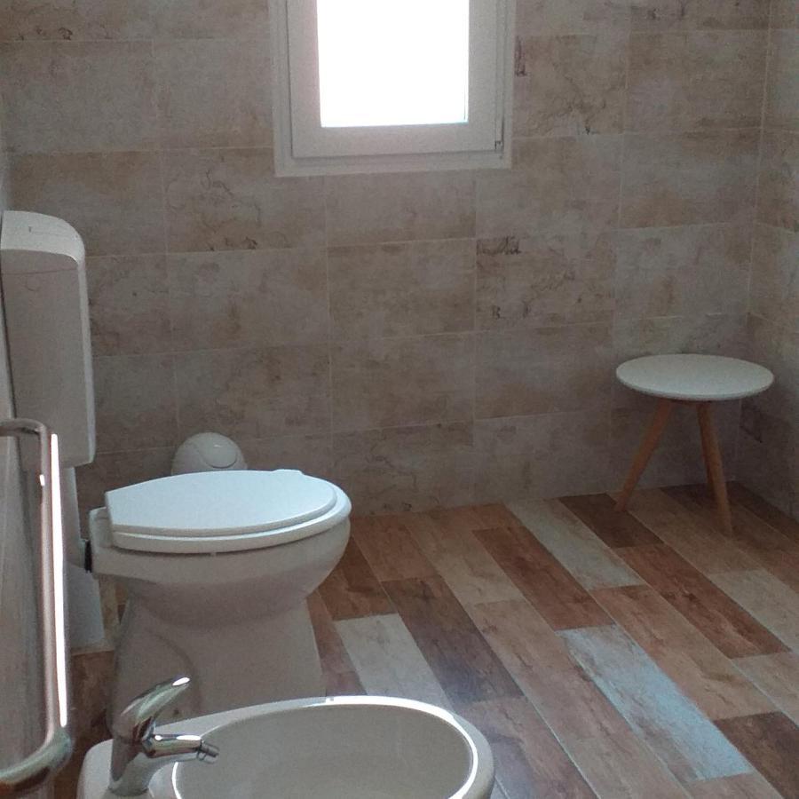 Il Vecchio Ginepro Bed & Breakfast Capoterra Bagian luar foto